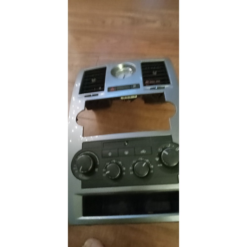 Chrysler 300 Radio Bezel Climate Control 2005 2006 2007 Clock